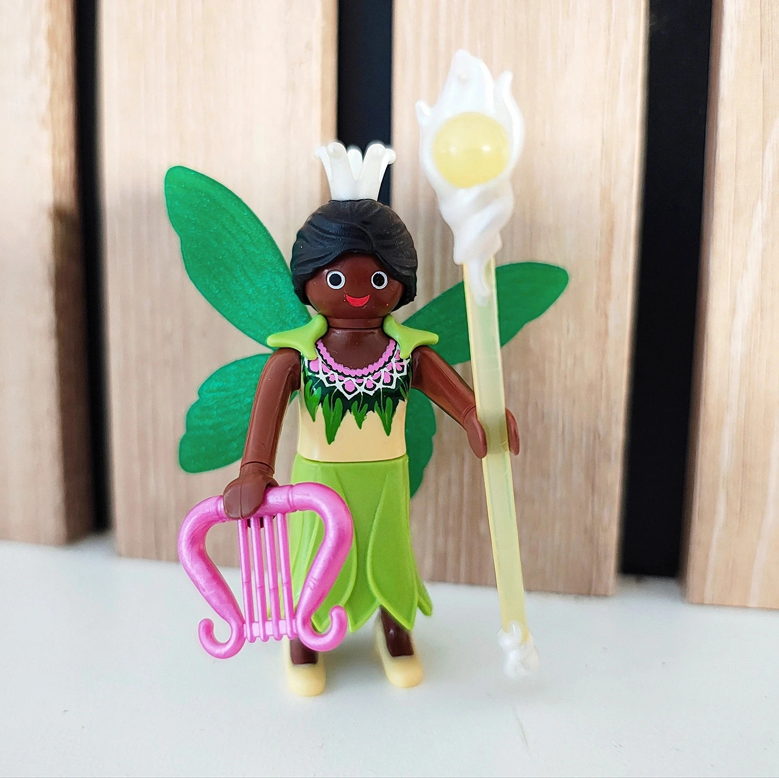 Personnage bonhomme Playmobil collection fée + accessoires sur la photo